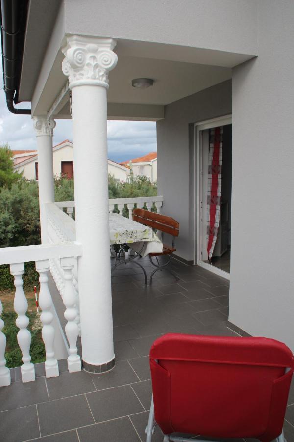Franivanin Exterior foto